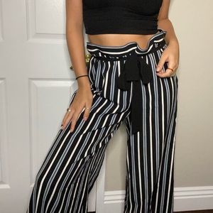 Beachy Striped Palazzo Pants 💙🤍🖤